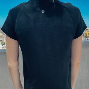 Lulu Lemon Black TShirt Size 10